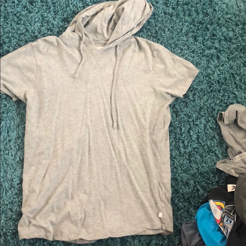 Men’s hooded tee